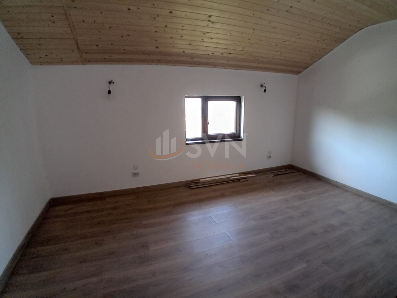 Casa, 6 camere Bucuresti/Giulesti Sarbi