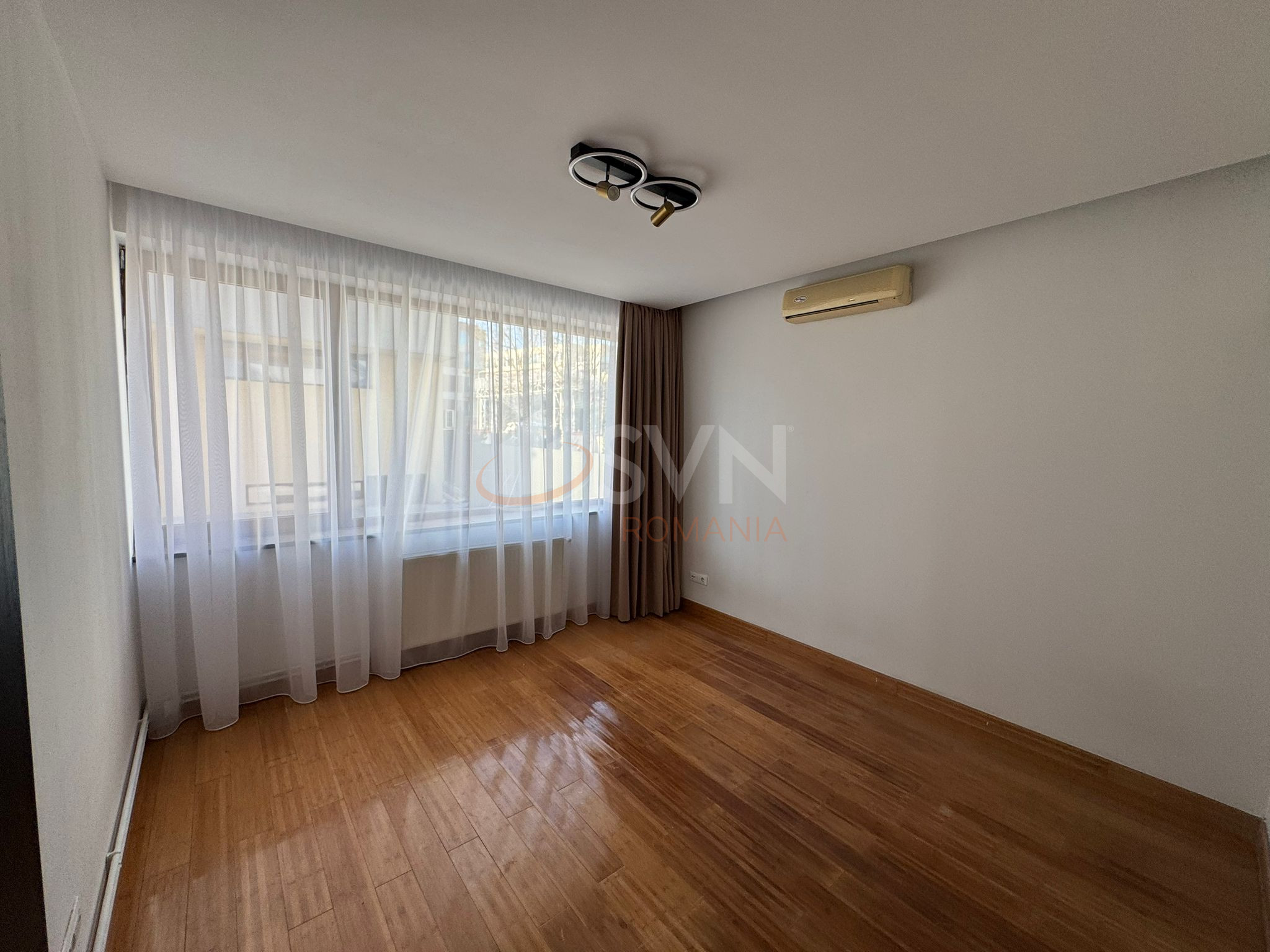 Casa, 6 camere Bucuresti/Iancu Nicolae