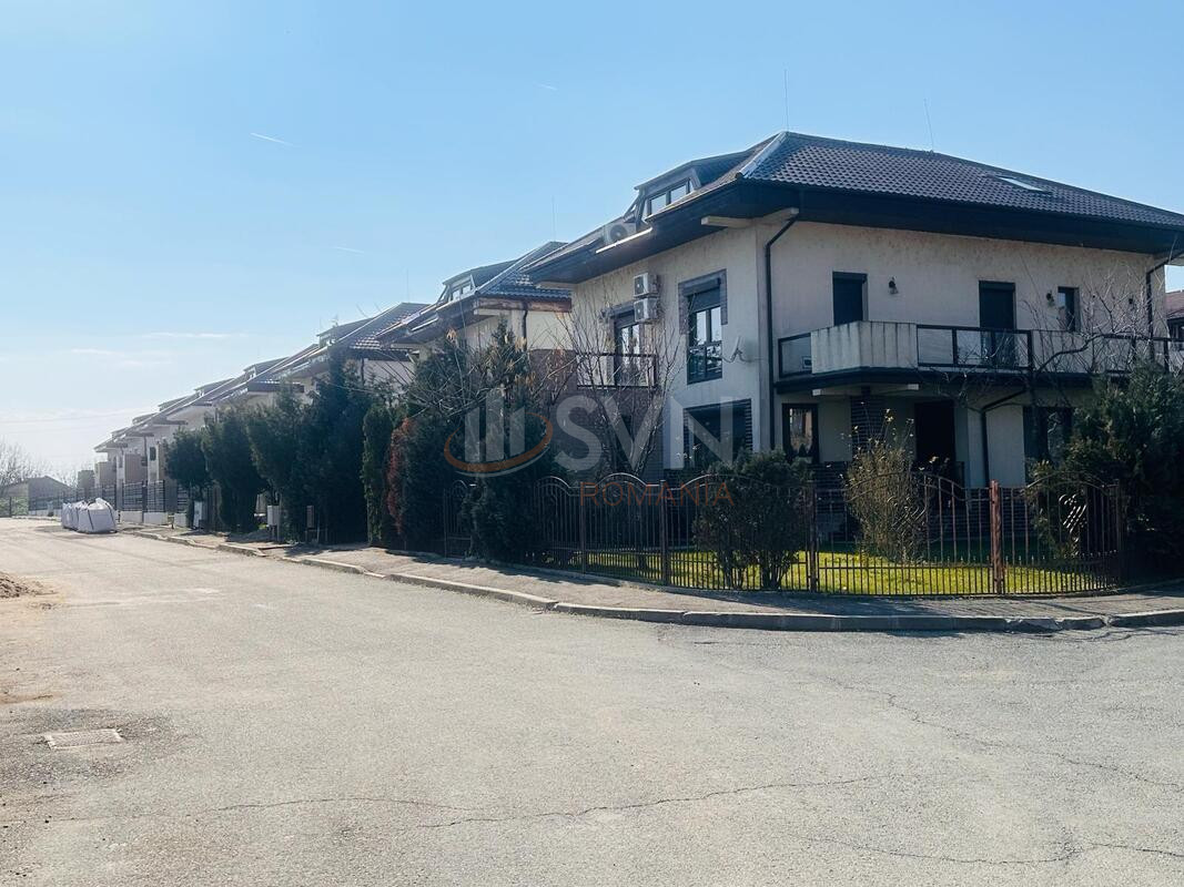 Casa, 6 camere Dambovita/Centru