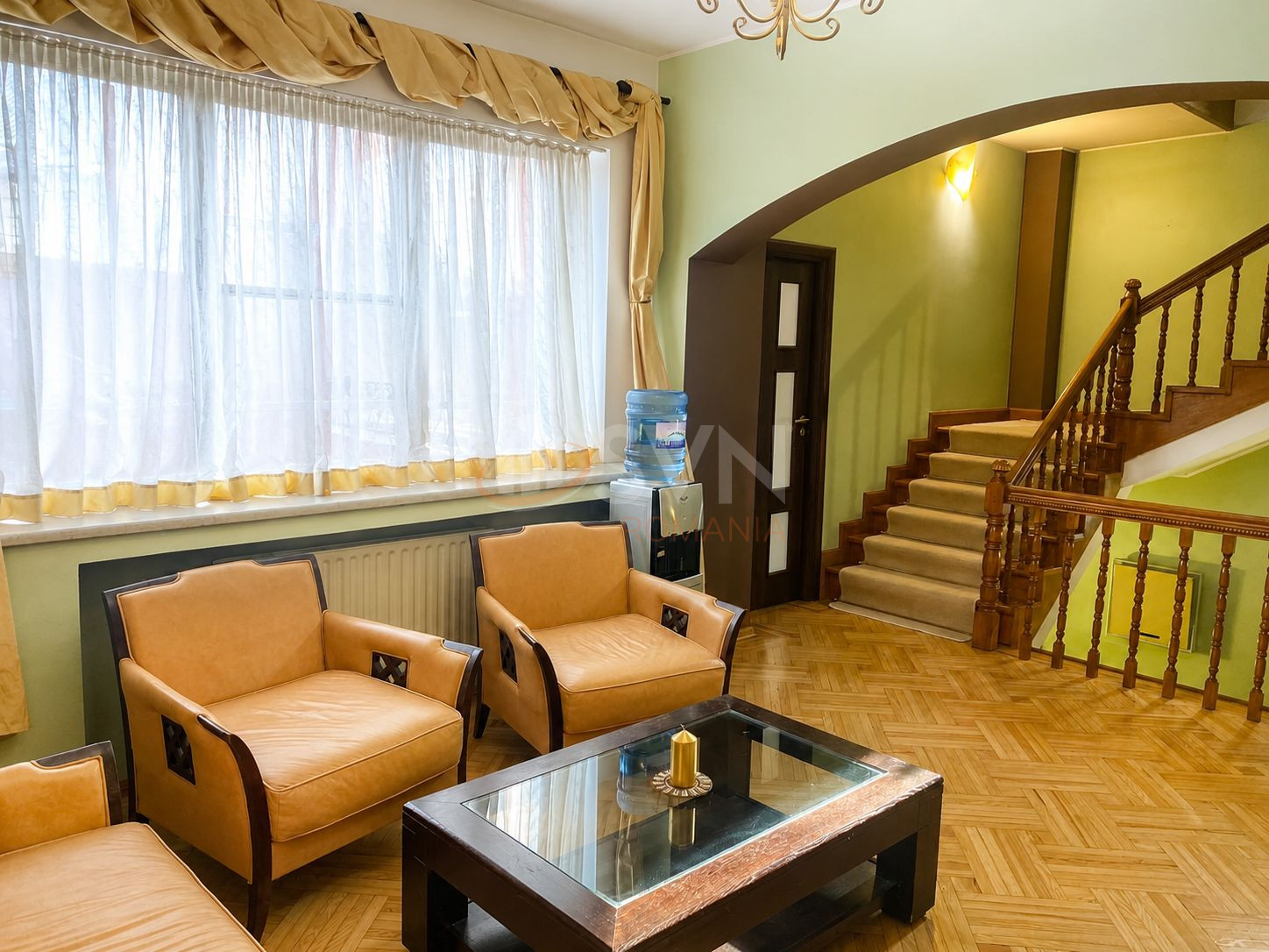 Casa, 6 camere Bucuresti/P-ta Victoriei