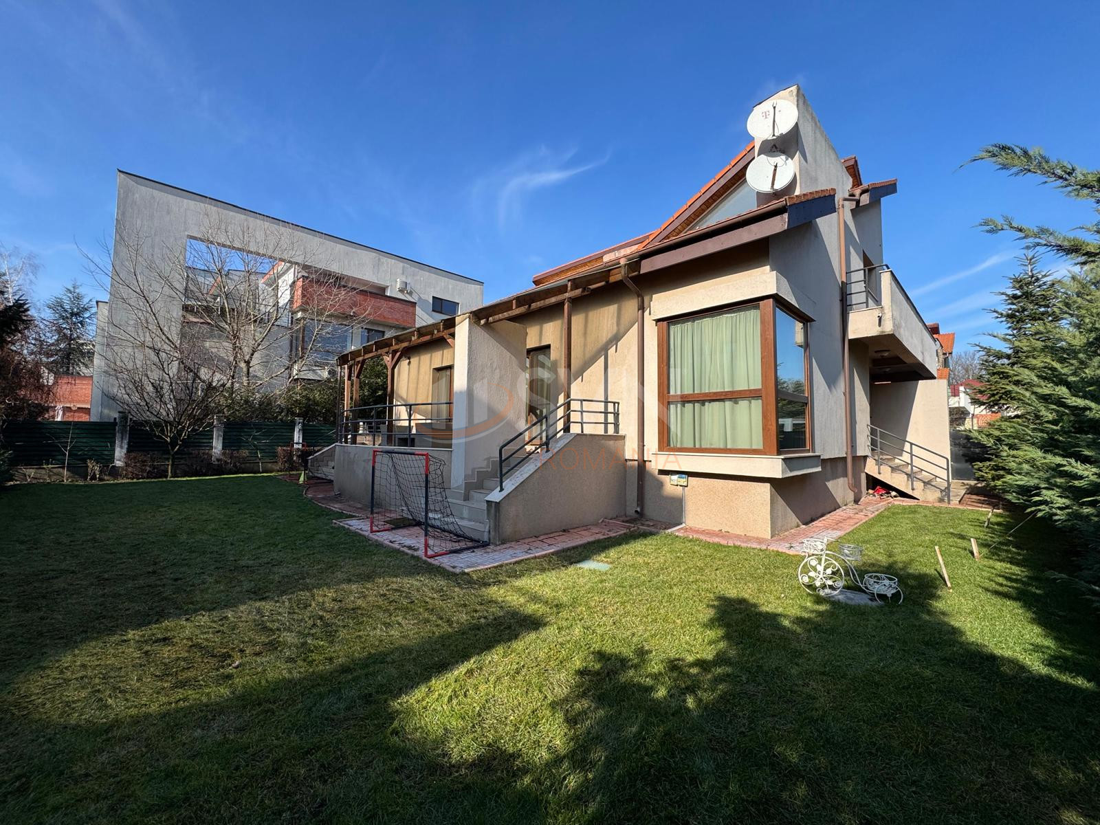 Casa, 6 camere Bucuresti/Iancu Nicolae