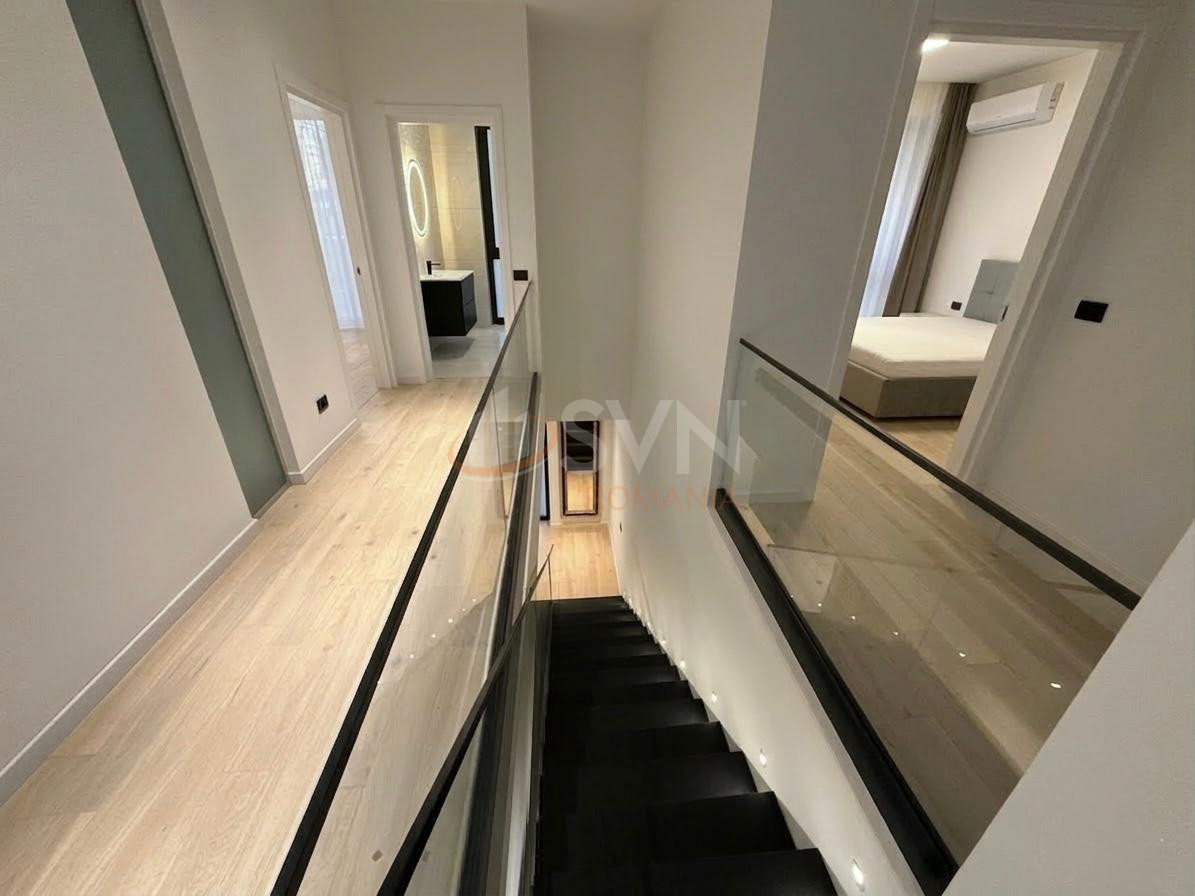 Casa, 6 camere Bucuresti/Iancu Nicolae