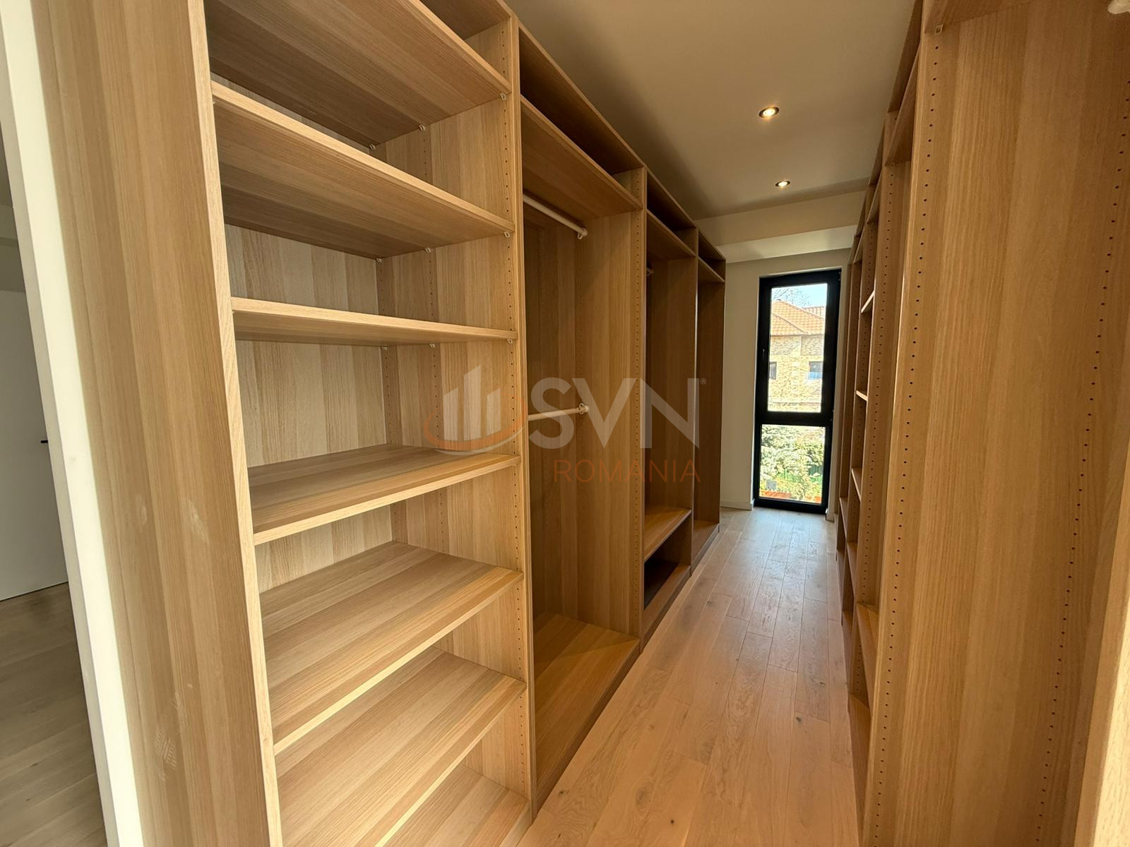 Casa, 6 camere Bucuresti/Iancu Nicolae