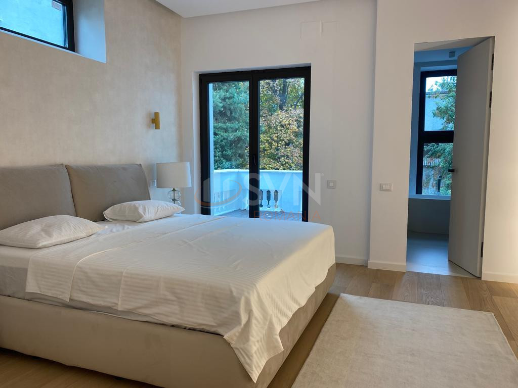 Casa, 6 camere Bucuresti/Capitale