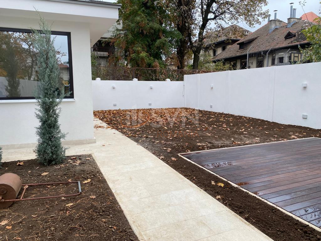 Casa, 6 camere Bucuresti/Capitale