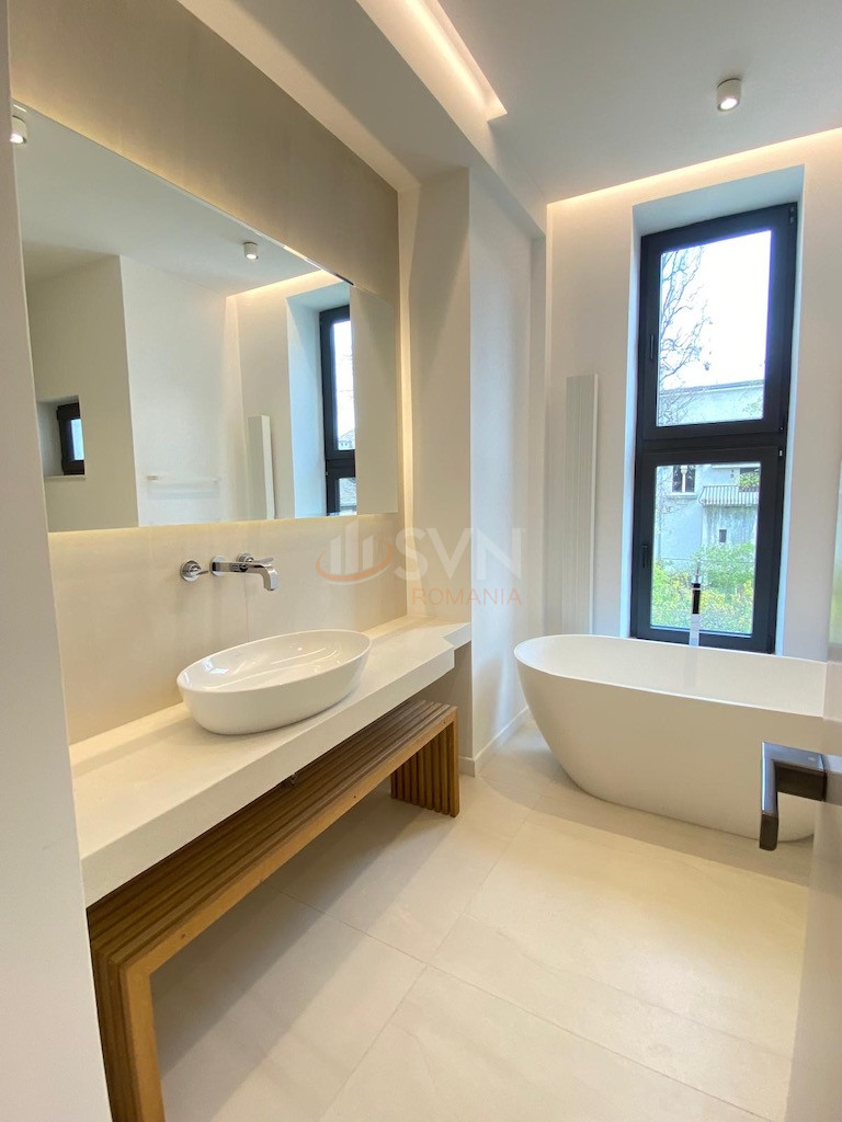 Casa, 6 camere Bucuresti/Capitale