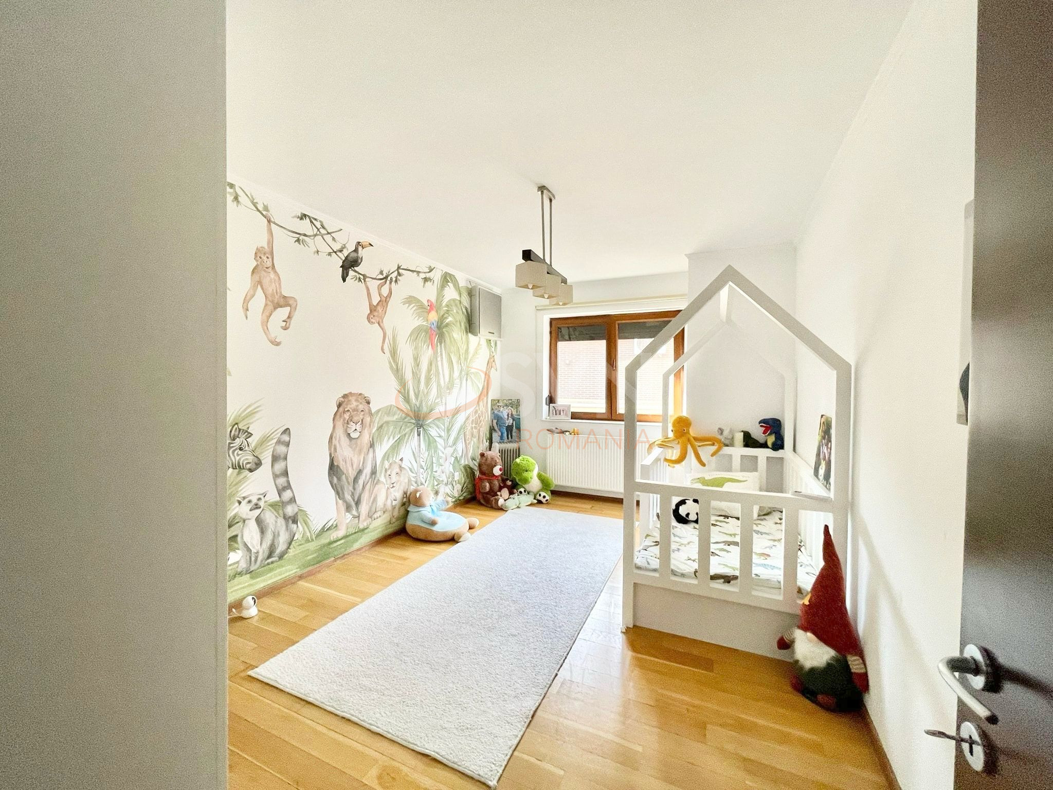 Casa, 6 camere Bucuresti/Iancu Nicolae