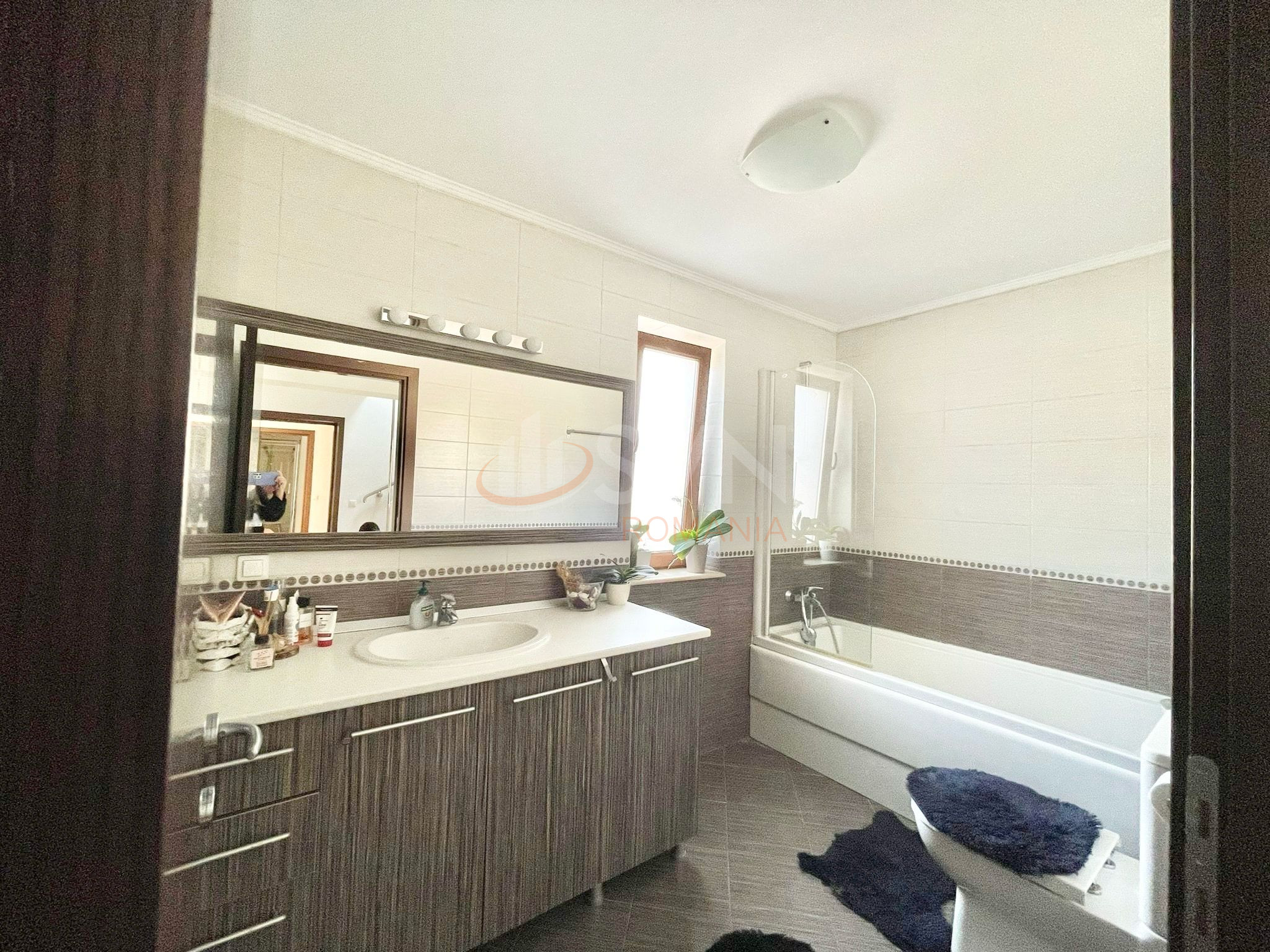 Casa, 6 camere Bucuresti/Iancu Nicolae