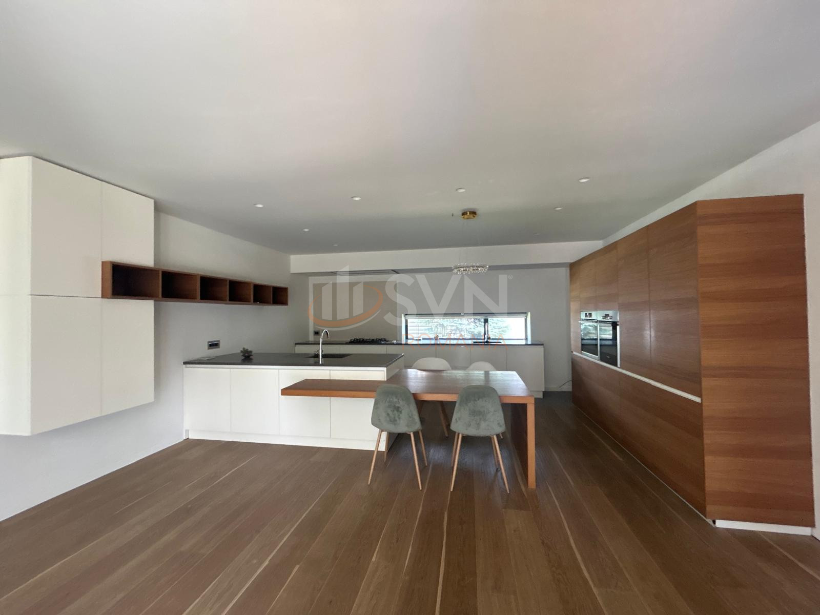 Casa, 6 camere Bucuresti/Iancu Nicolae