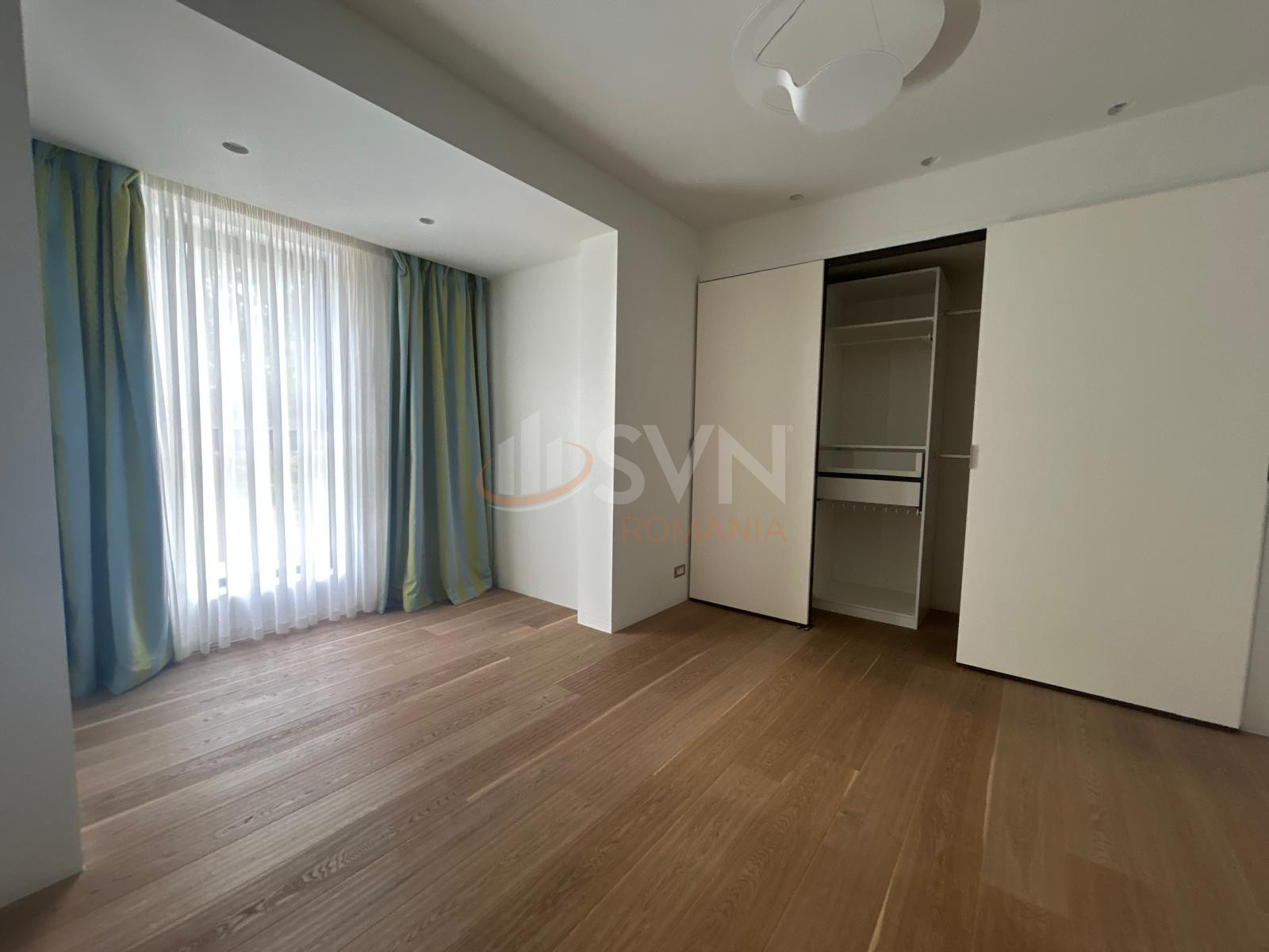 Casa, 6 camere Bucuresti/Iancu Nicolae
