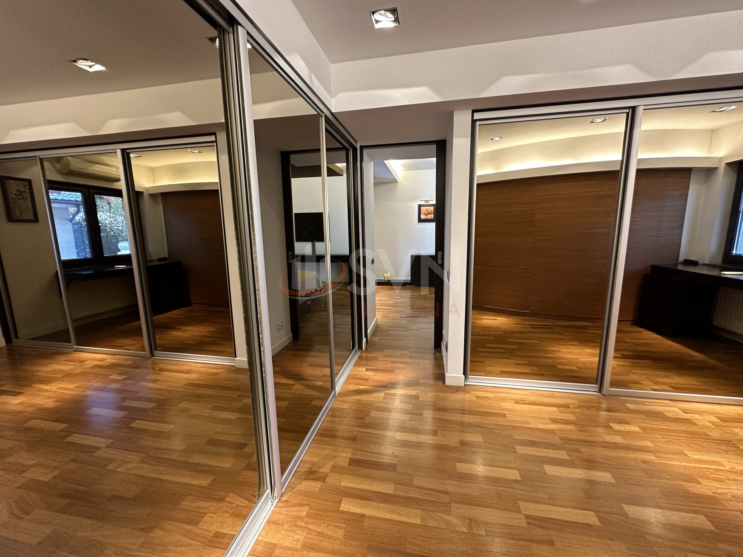 Casa, 6 camere Bucuresti/Aviatiei