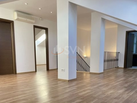 Casa, 6 camere Bucuresti/Iancu Nicolae