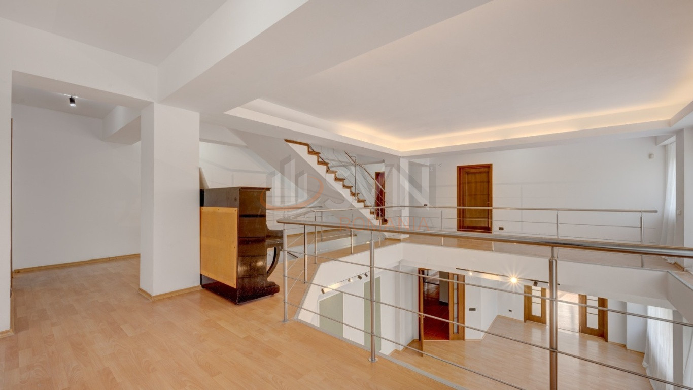 Casa, 6 camere Bucuresti/Pipera