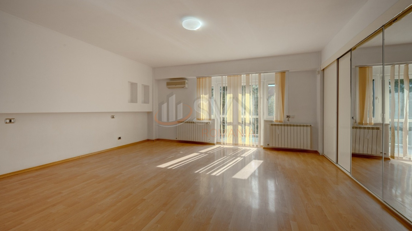 Casa, 6 camere Bucuresti/Pipera