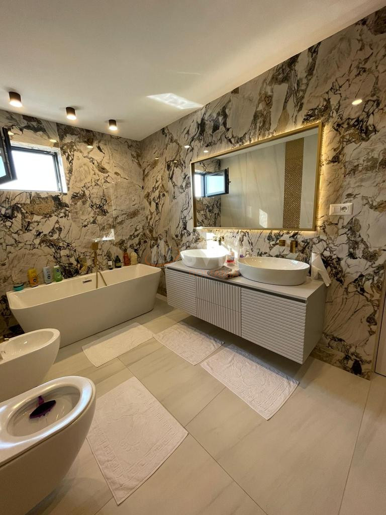 Casa, 6 camere Ilfov/Voluntari