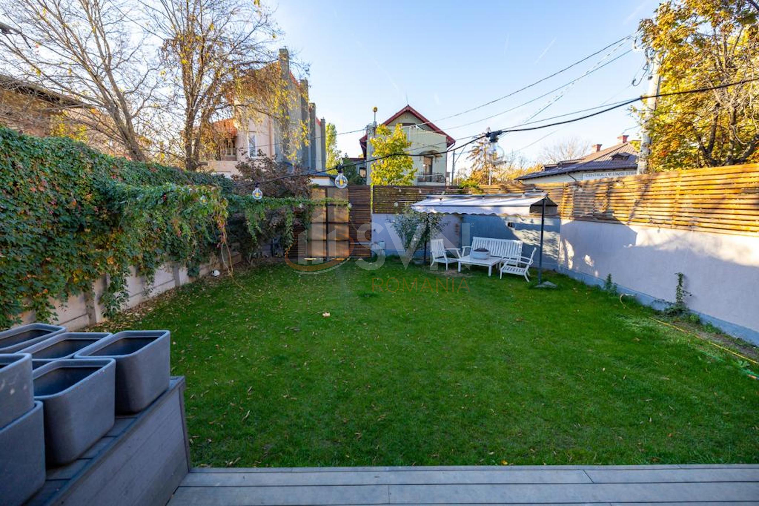 Casa, 6 camere Bucuresti/Domenii