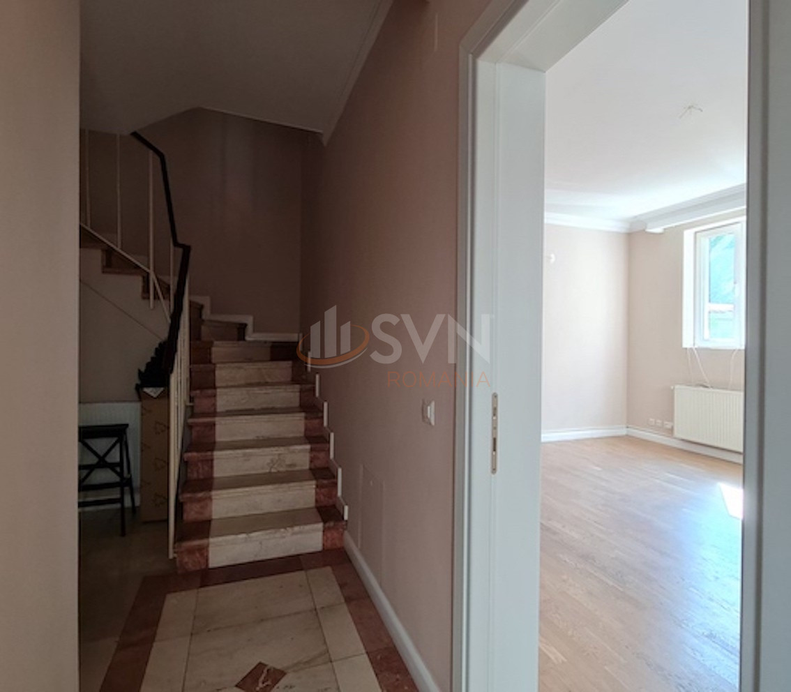 Casa, 6 camere Bucuresti/Capitale