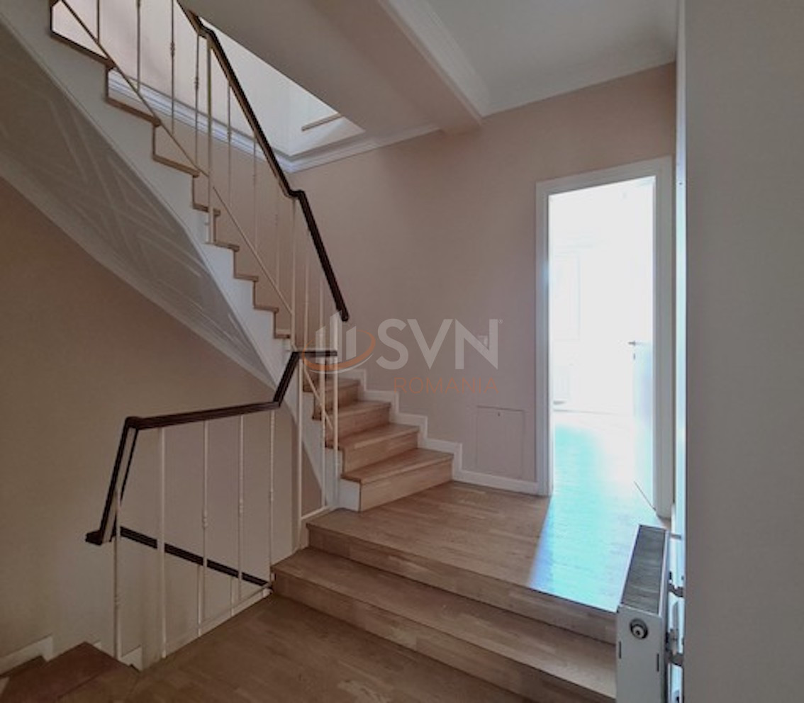 Casa, 6 camere Bucuresti/Capitale