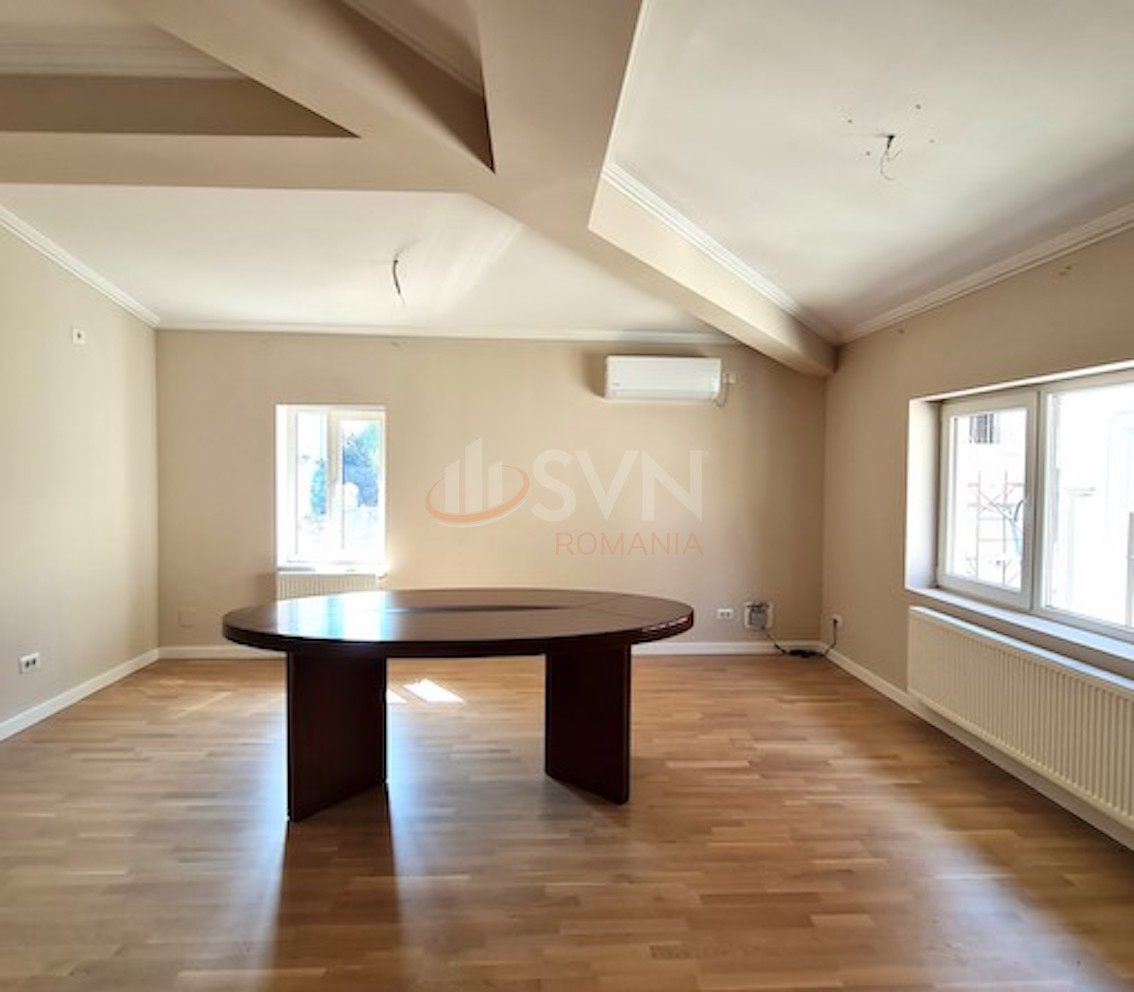 Casa, 6 camere Bucuresti/Capitale