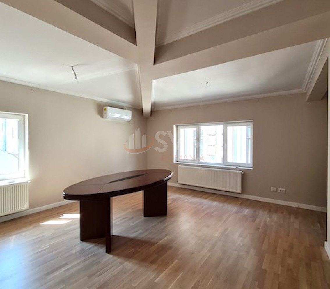 Casa, 6 camere Bucuresti/Capitale