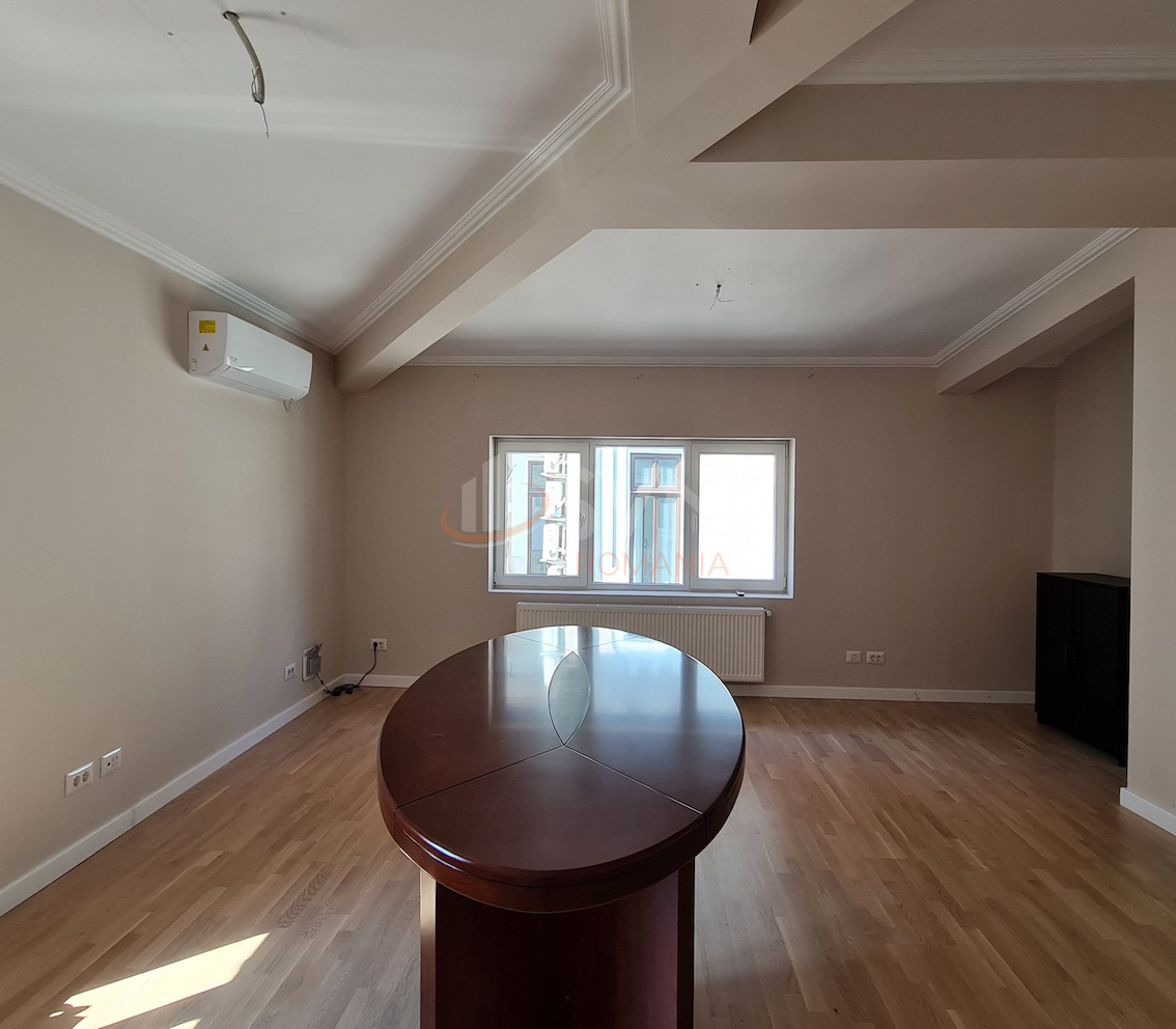 Casa, 6 camere Bucuresti/Capitale