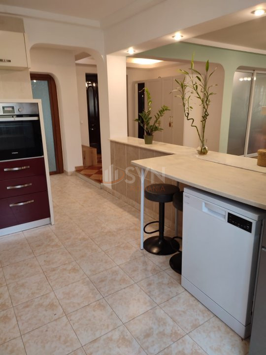 Casa, 6 camere Bucuresti/Sisesti