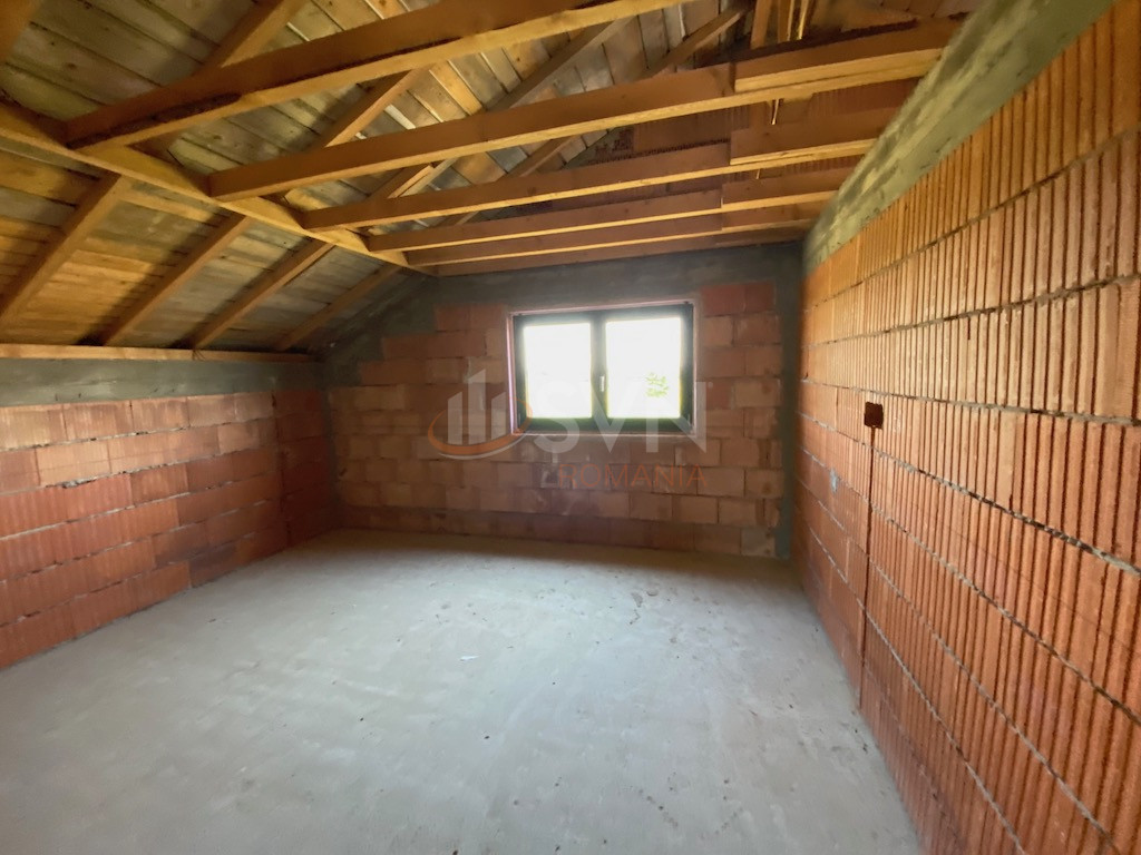 Casa, 6 camere Dambovita/Centru