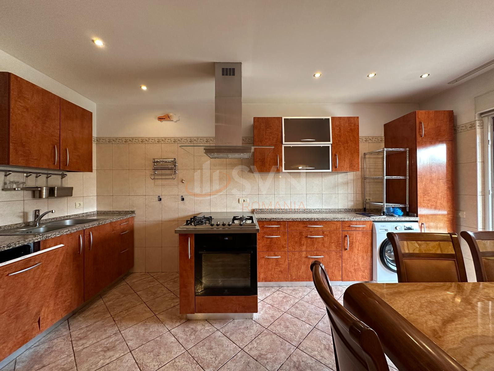 Casa, 6 camere Bucuresti/Iancu Nicolae