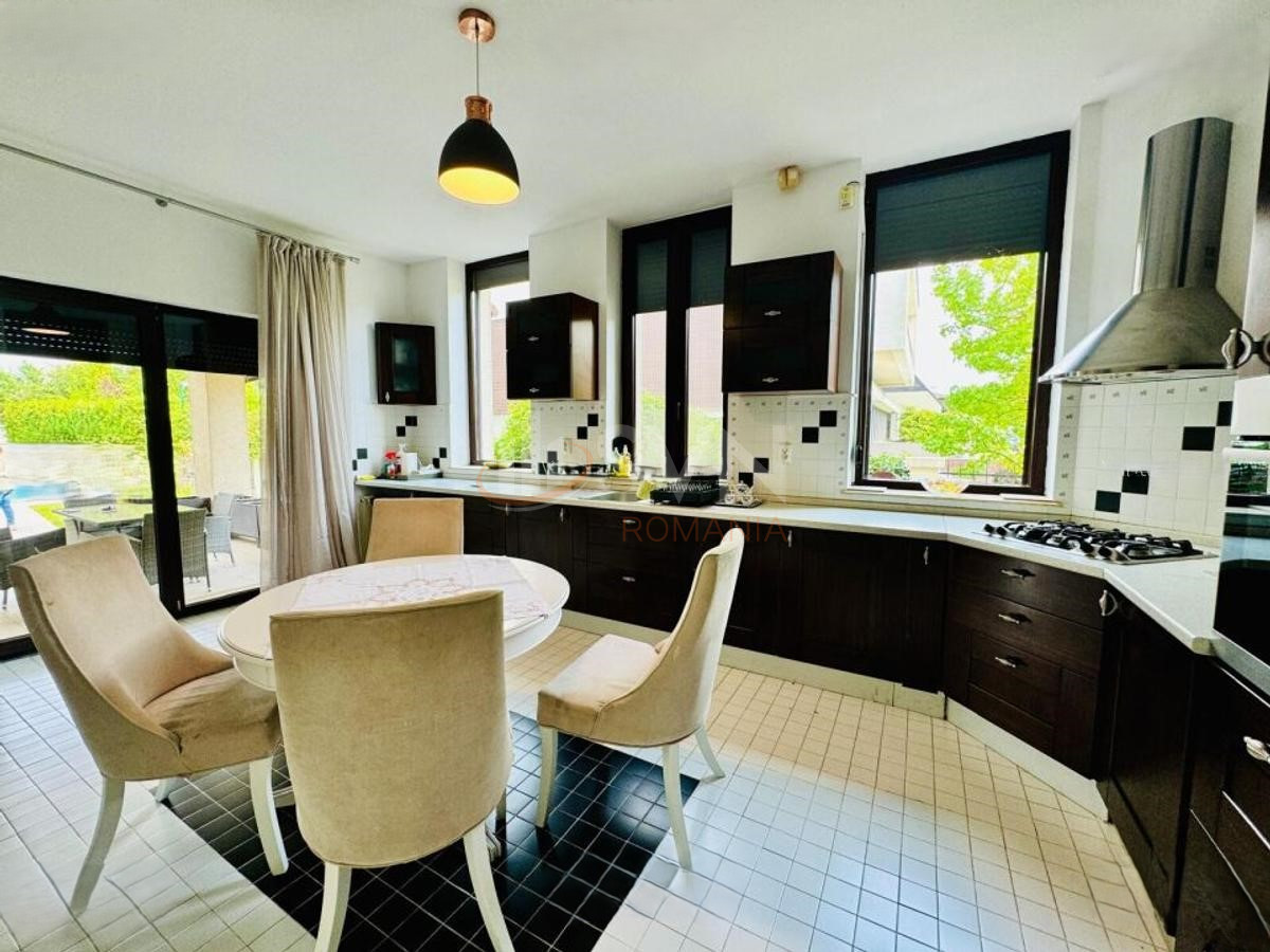 Casa, 6 camere Bucuresti/Iancu Nicolae