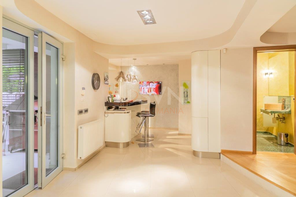 Casa, 6 camere Bucuresti/Baneasa