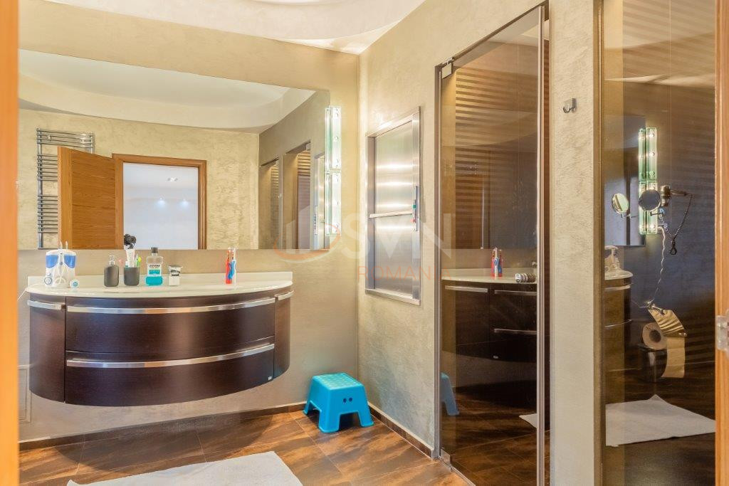 Casa, 6 camere Bucuresti/Baneasa