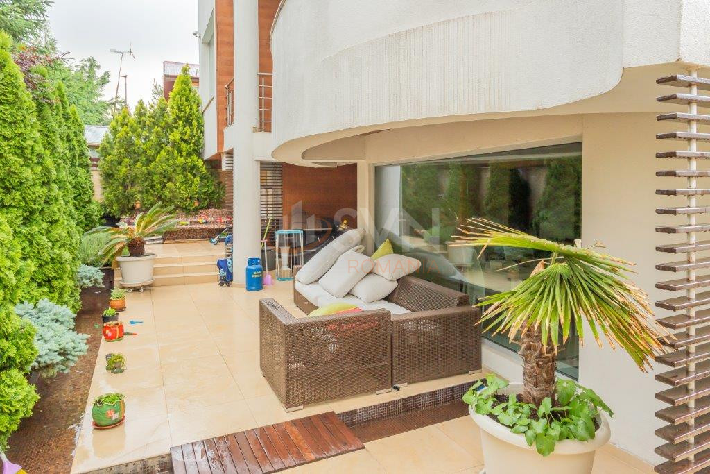 Casa, 6 camere Bucuresti/Baneasa