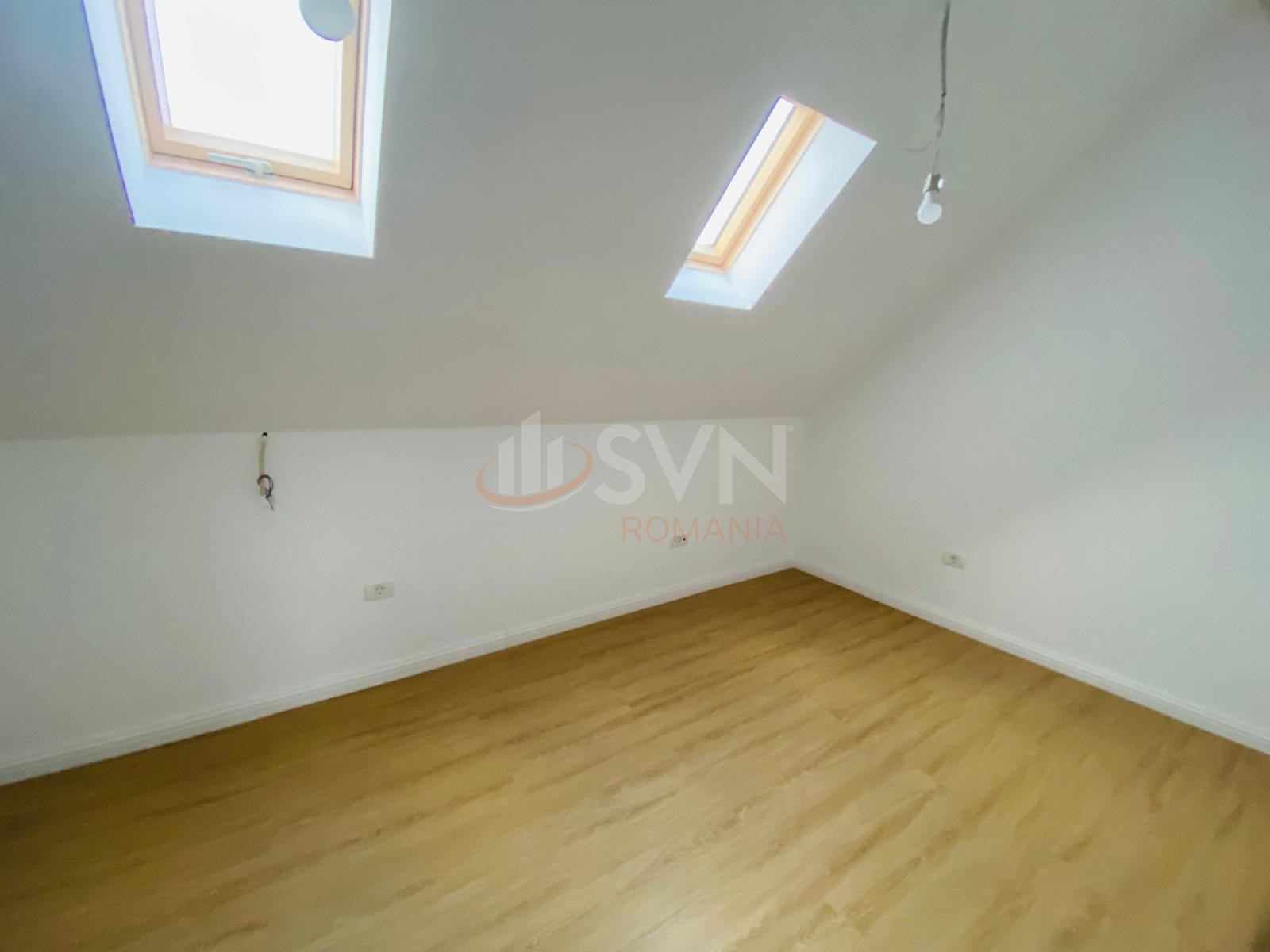 Casa, 6 camere Bucuresti/Straulesti
