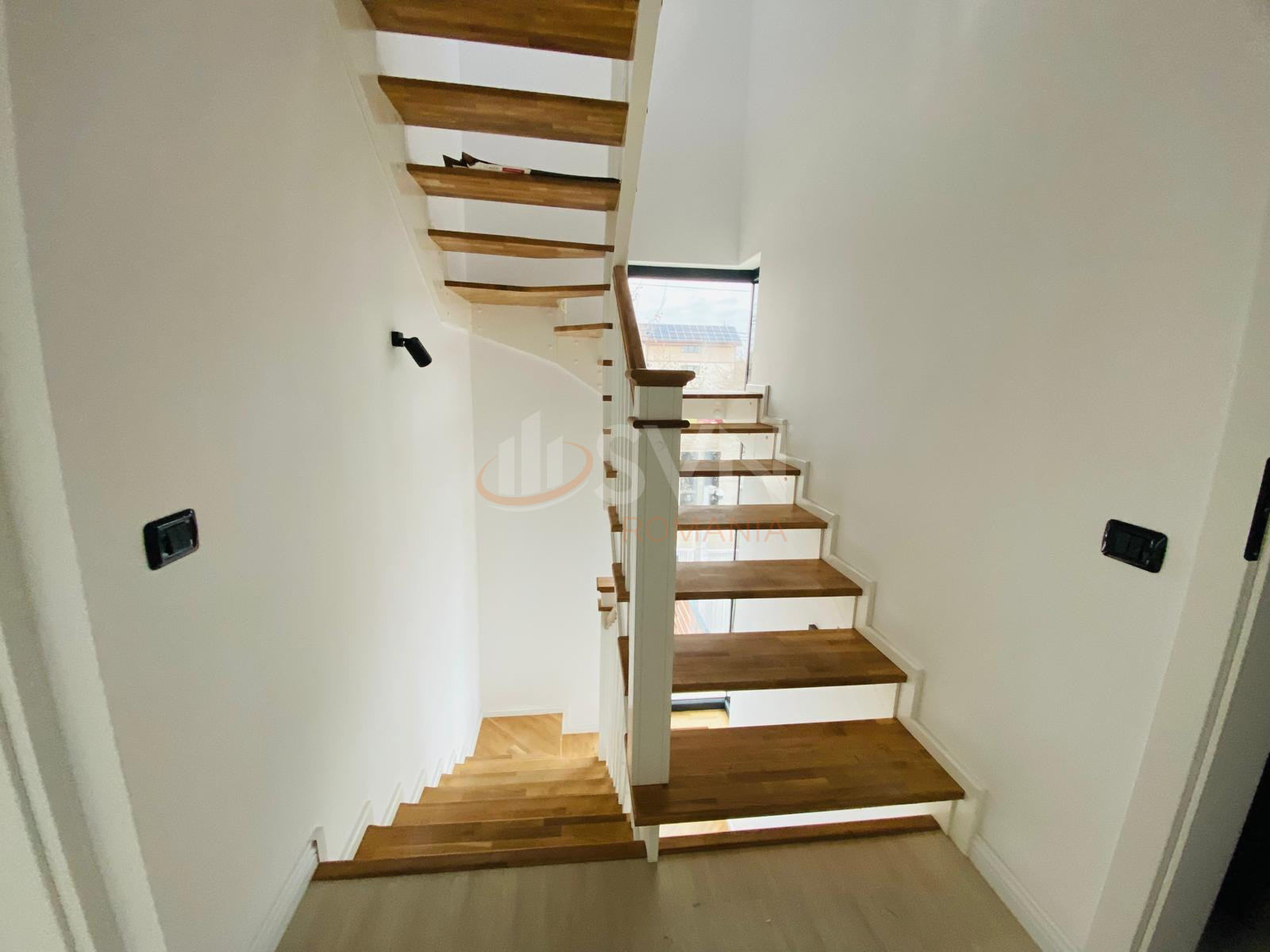 Casa, 6 camere Bucuresti/Bucurestii Noi