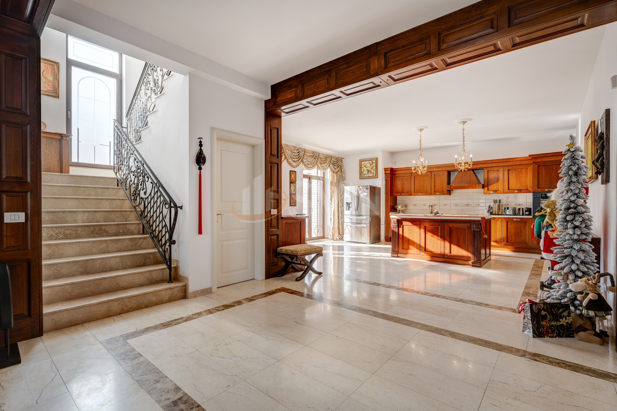 Casa, 6 camere Bucuresti/Iancu Nicolae