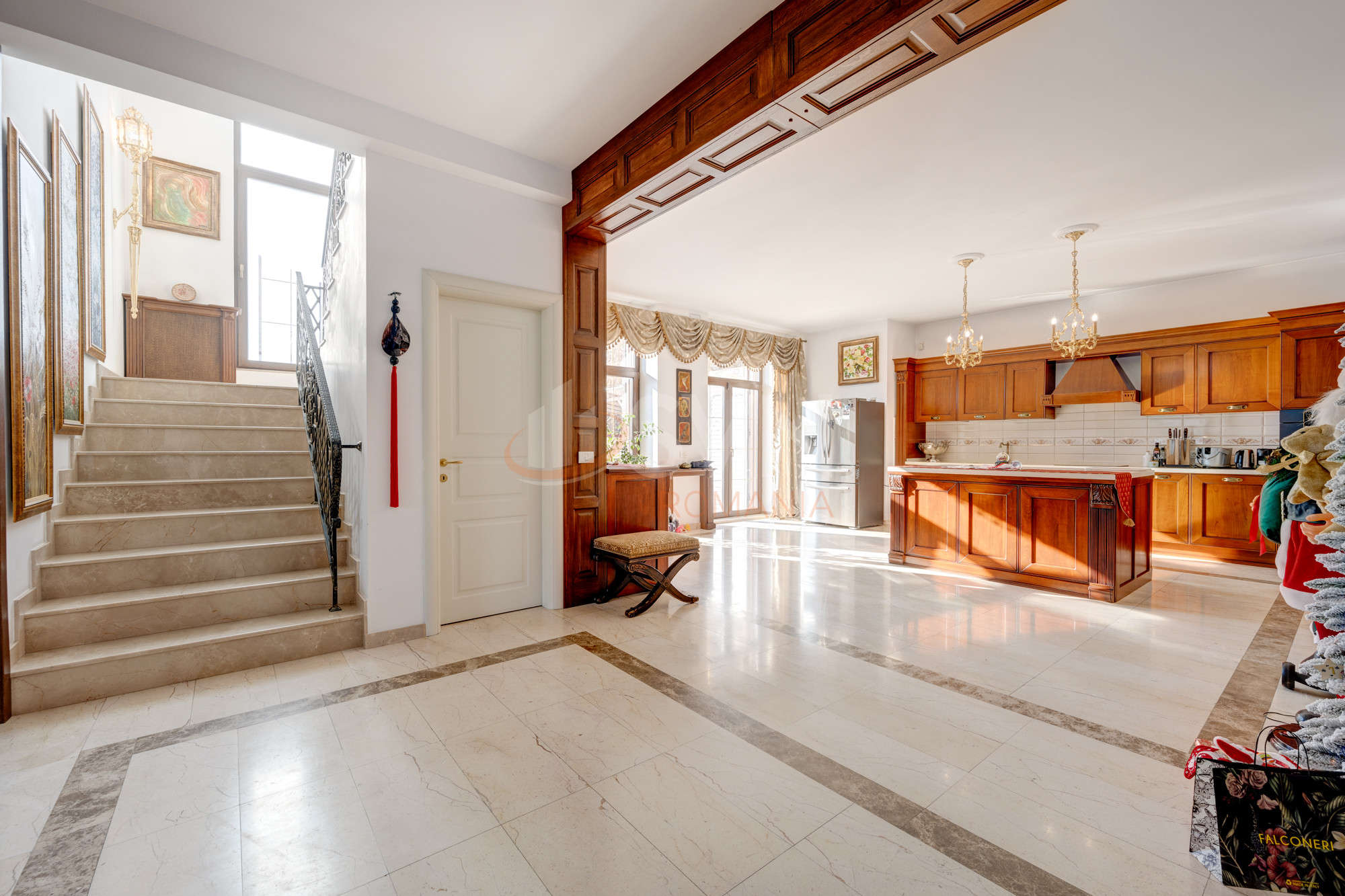 Casa, 6 camere Bucuresti/Iancu Nicolae