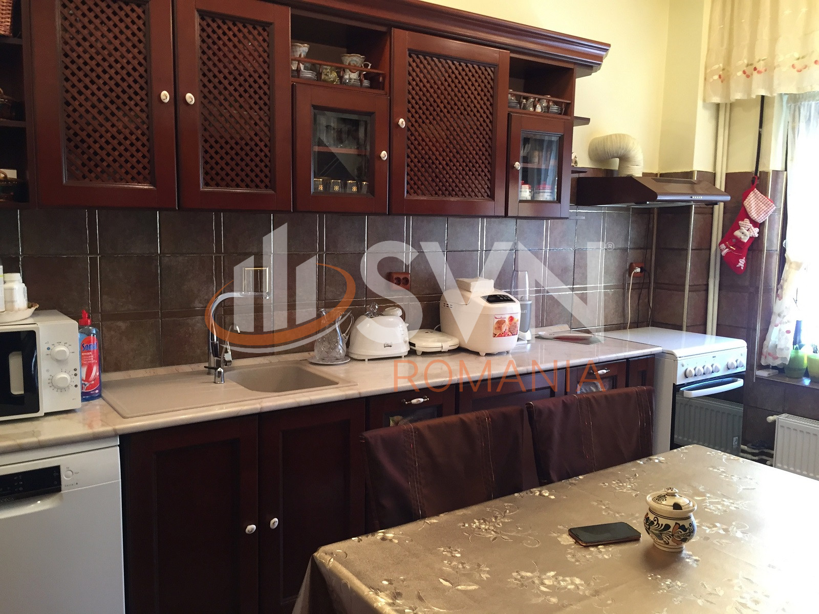 Casa, 6 camere Bucuresti/1 Mai