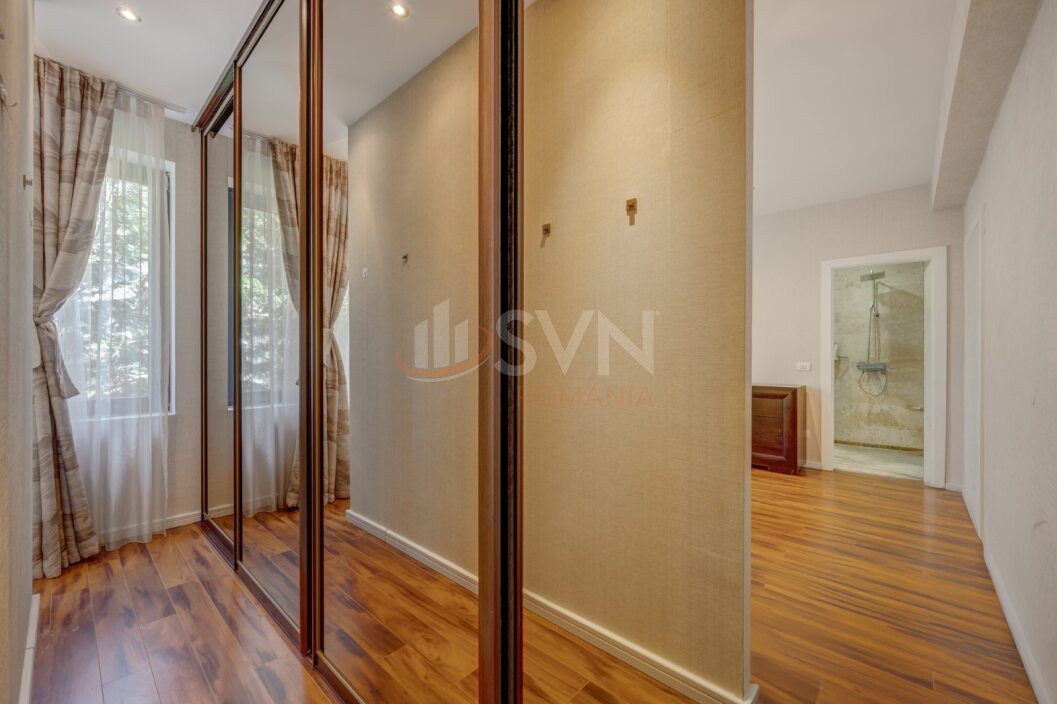 Casa, 7 camere Bucuresti/Domenii