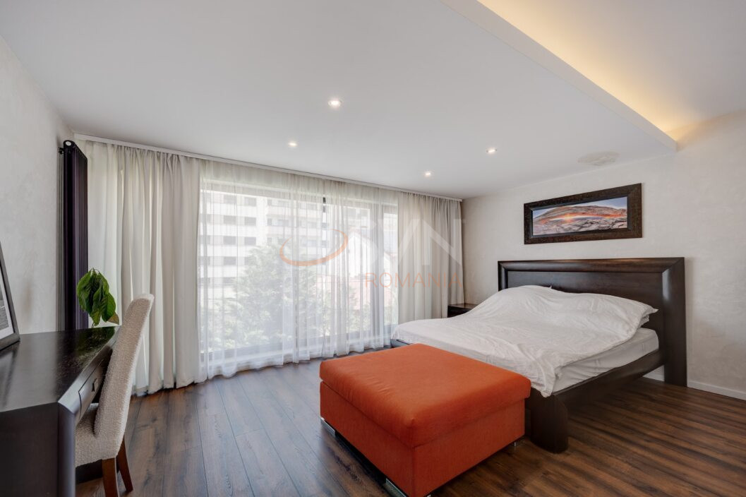 Casa, 7 camere Bucuresti/Domenii