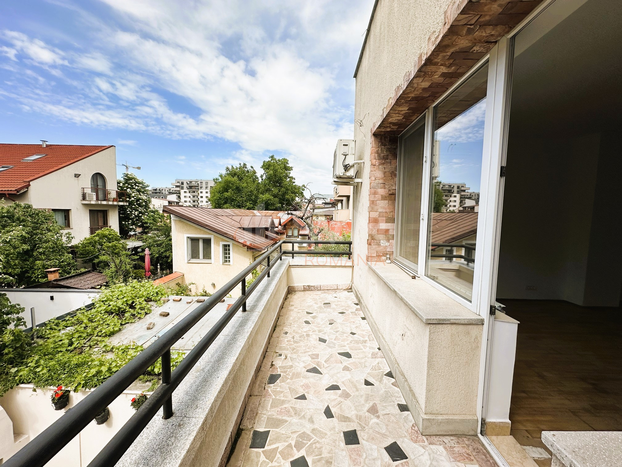 Casa, 7 camere Bucuresti/Domenii