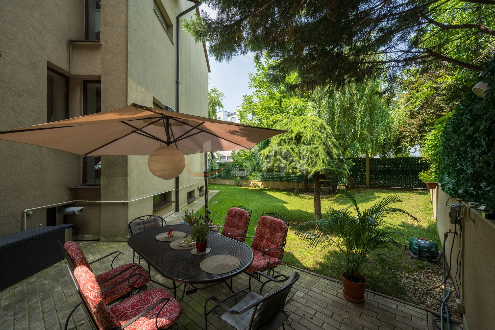 Casa, 7 camere Bucuresti/Iancu Nicolae