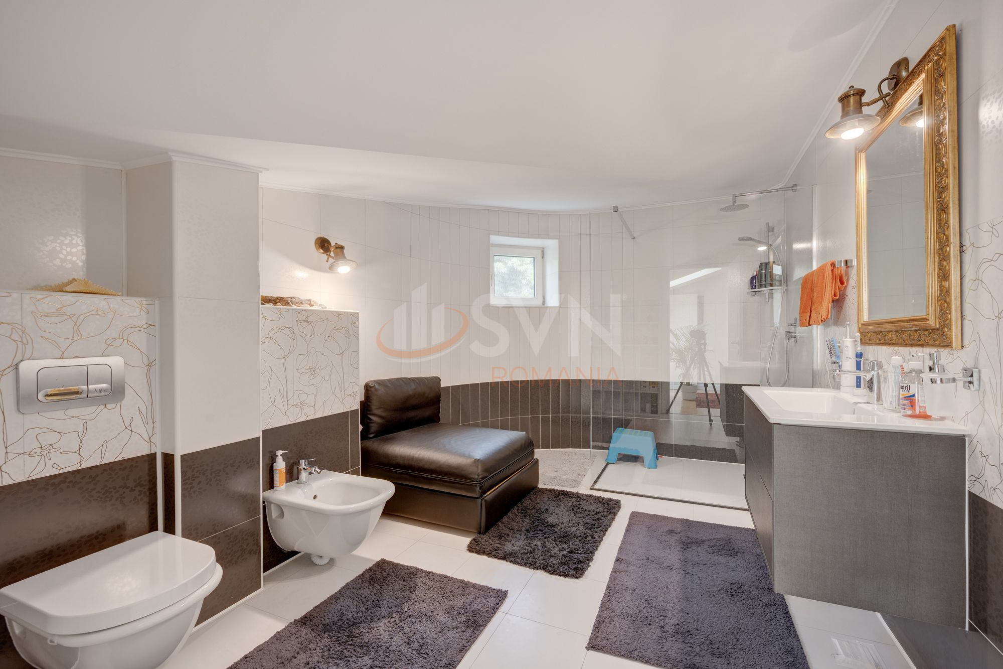 Casa, 7 camere Bucuresti/Iancu Nicolae
