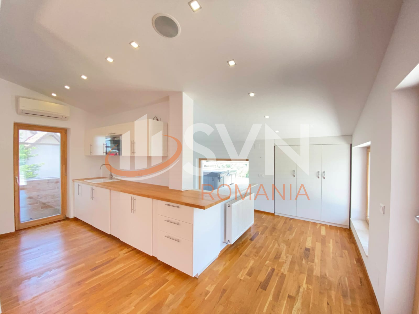 Casa, 7 camere Bucuresti/Iancu Nicolae