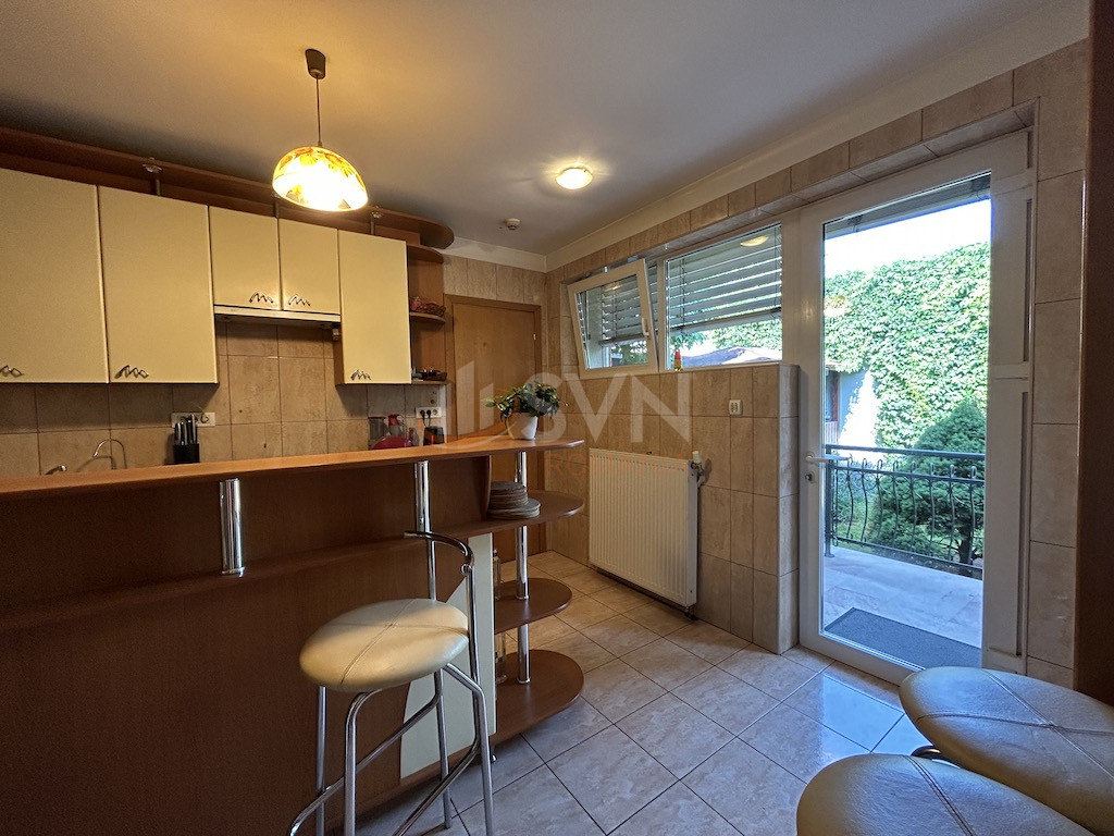 Casa, 7 camere Bucuresti/Bucurestii Noi