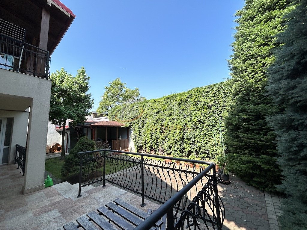 Casa, 7 camere Bucuresti/Bucurestii Noi