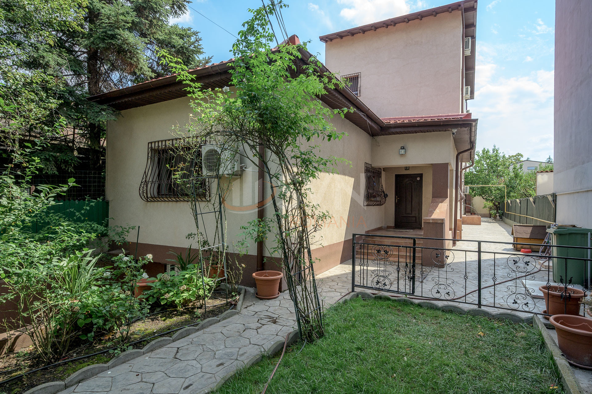Casa, 7 camere Bucuresti/Grivita
