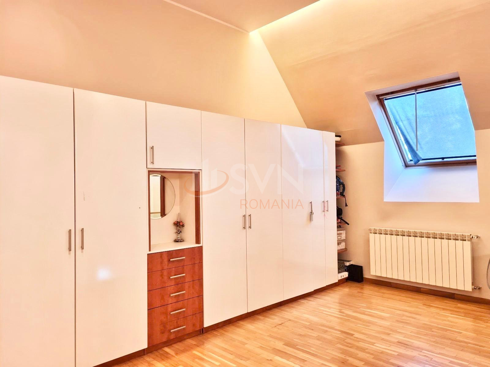 Casa, 7 camere Bucuresti/Iancu Nicolae