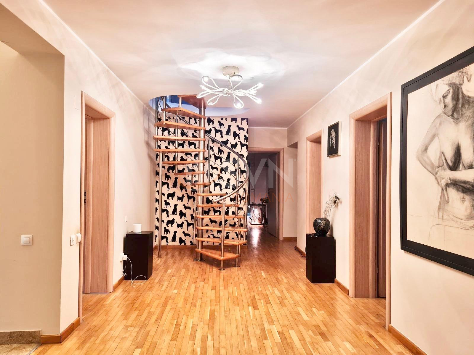 Casa, 7 camere Bucuresti/Iancu Nicolae