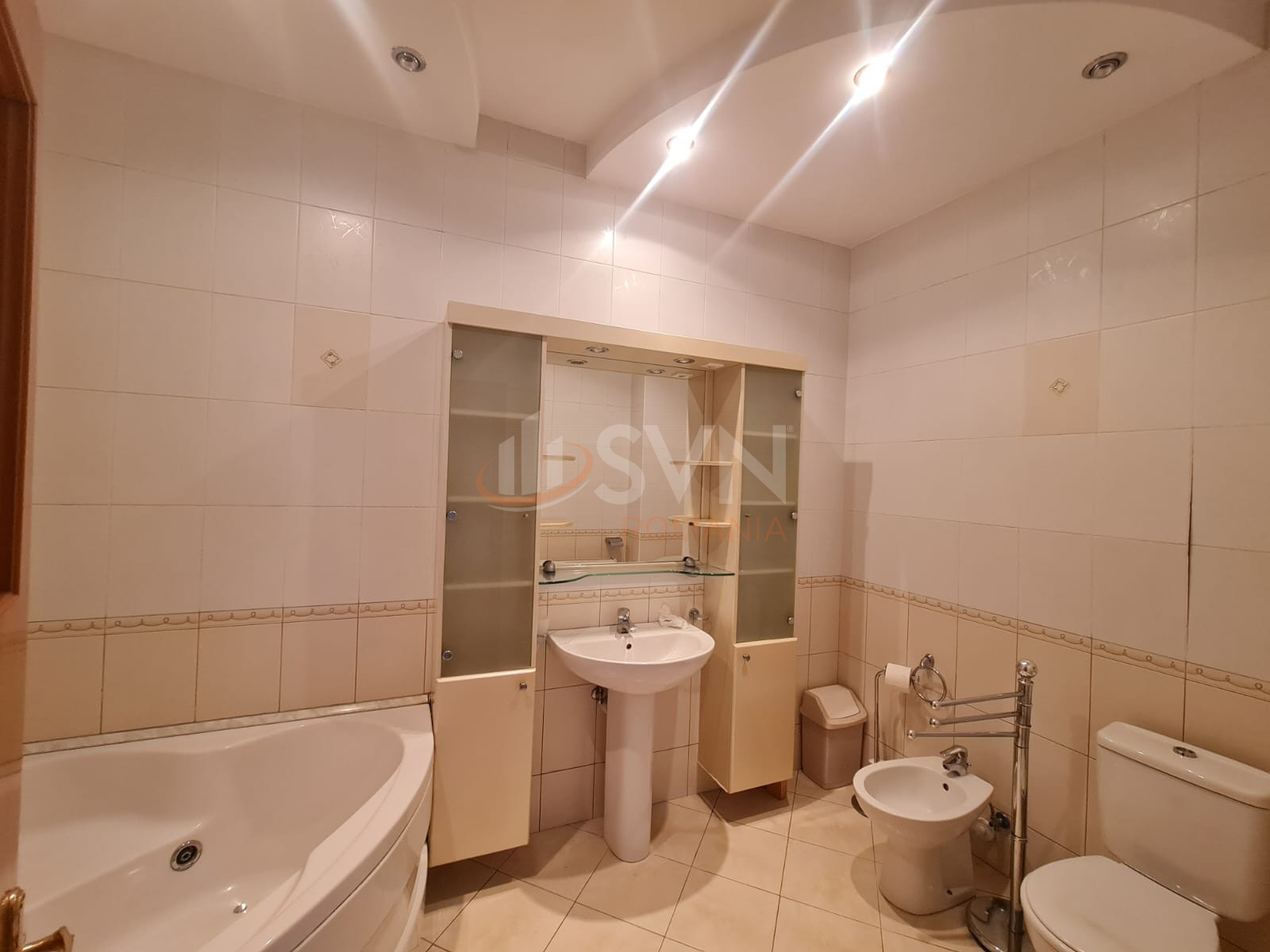 Casa, 7 camere Bucuresti/1 Mai