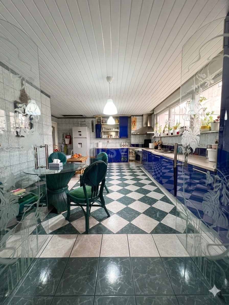 Casa, 7 camere Bucuresti/Damaroaia
